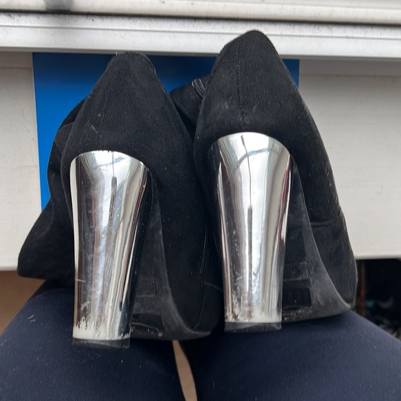 Over-the-knee heeled boots - size 9 - Picture 8 of 10